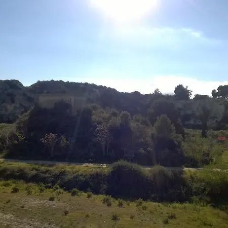 Stanza Maglias 121