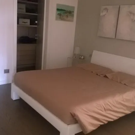 Stanza Maglias 121 Cagliari